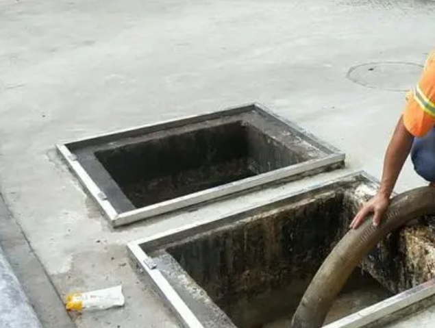 桃山化粪池清理